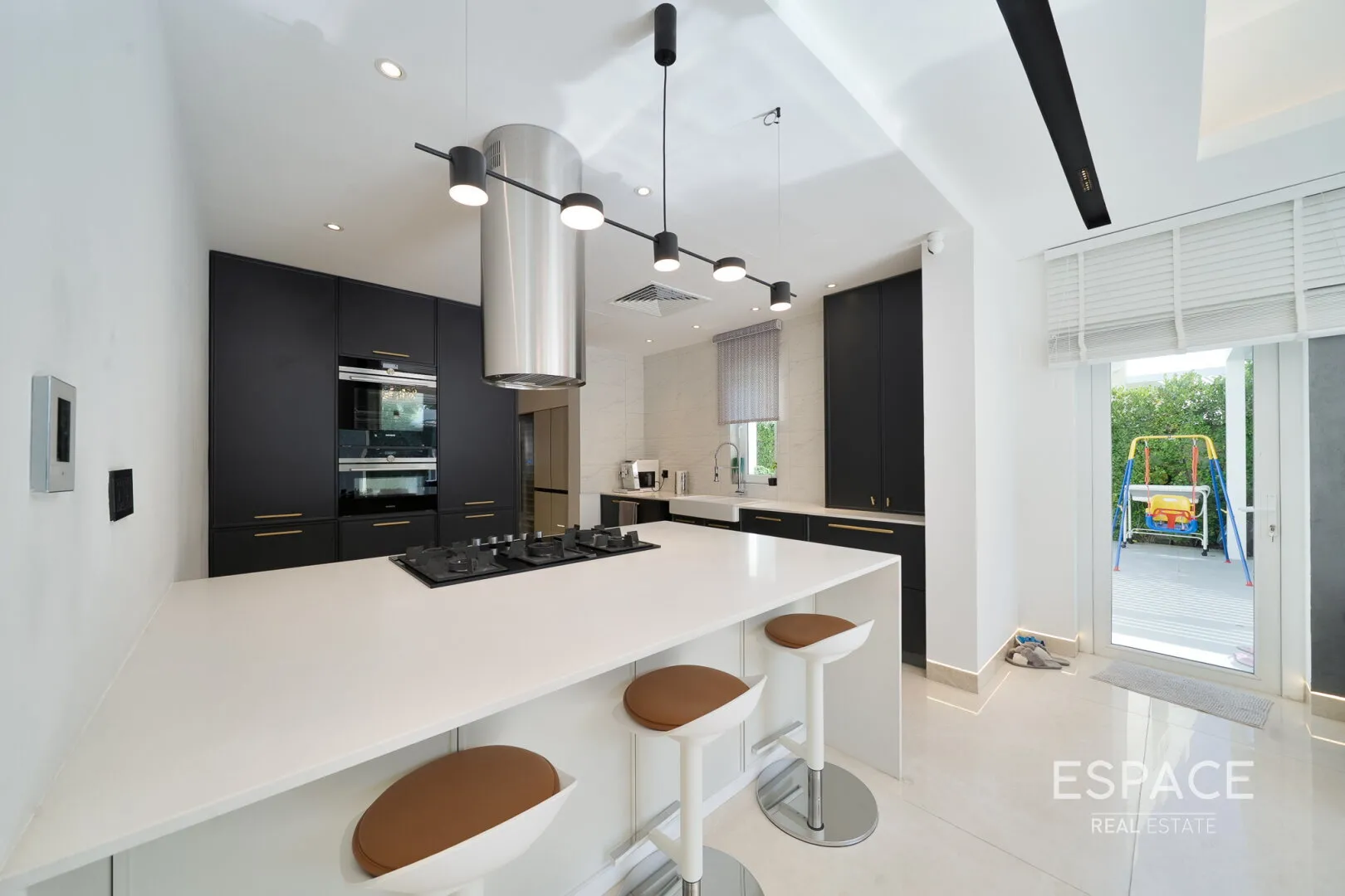 single static gallery