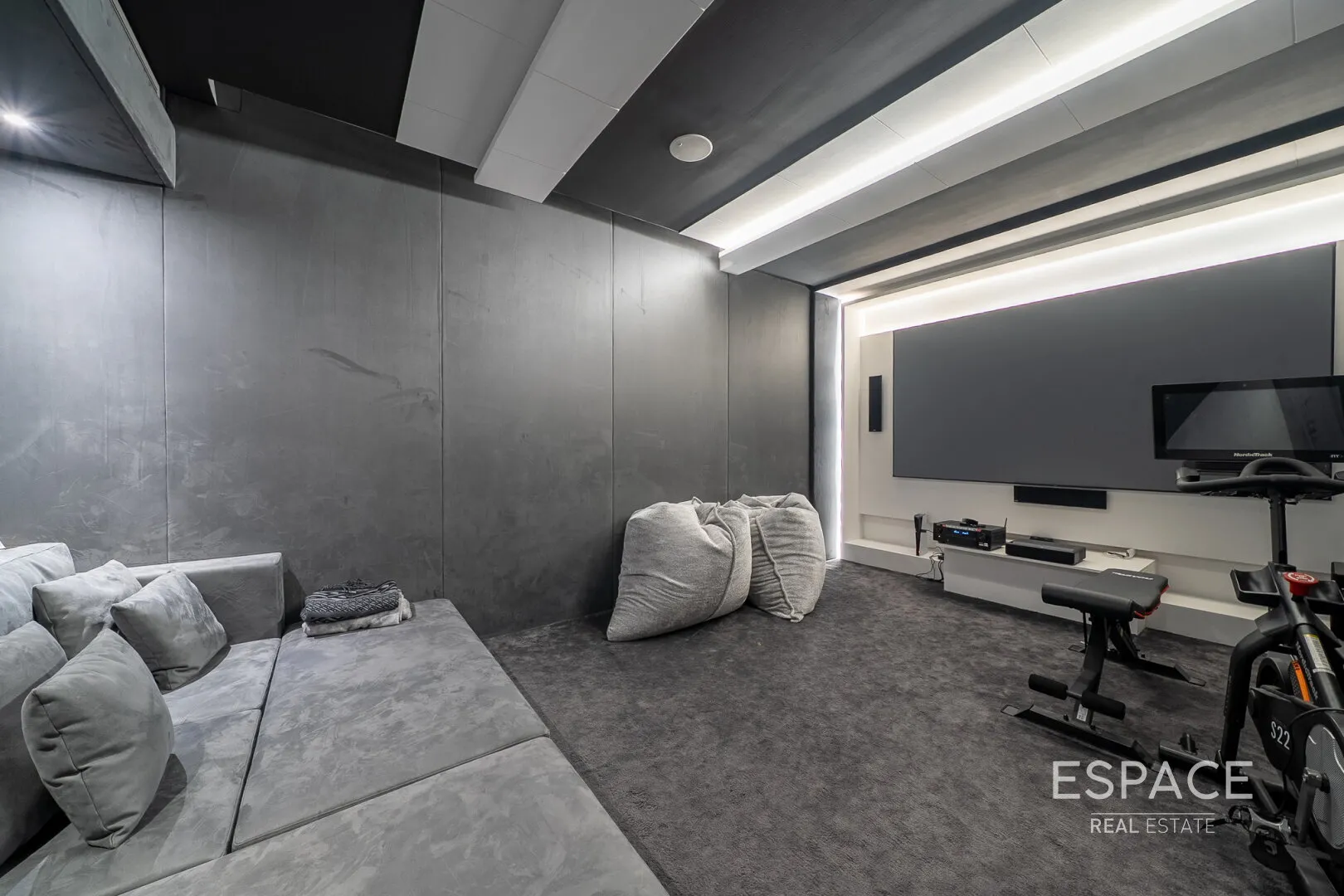 PropertiesGalleryCamera