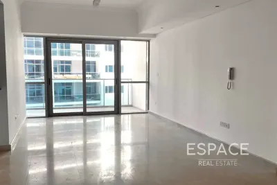The Jewels Tower 1, Dubai Marina, Dubai - Espace