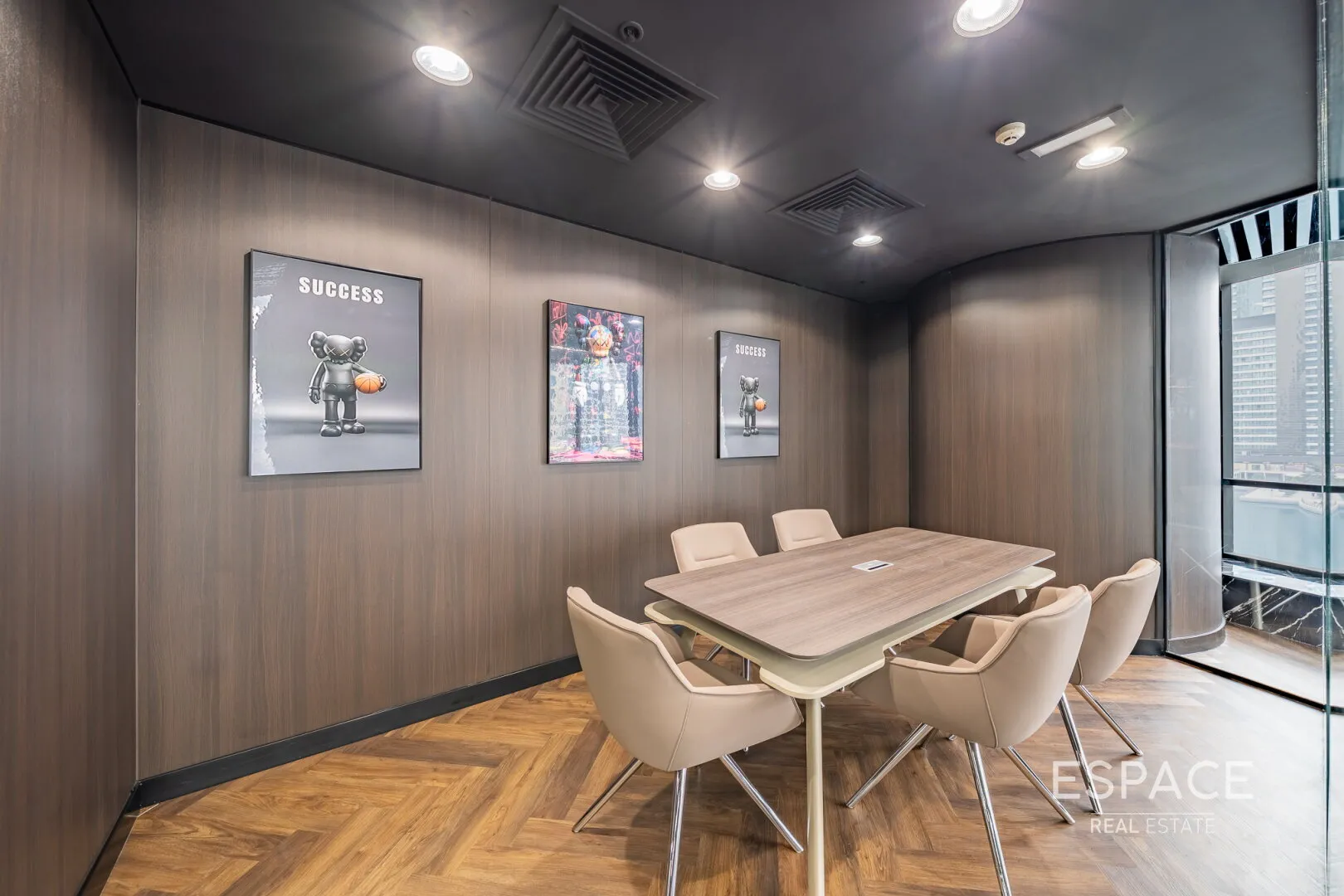 single static gallery