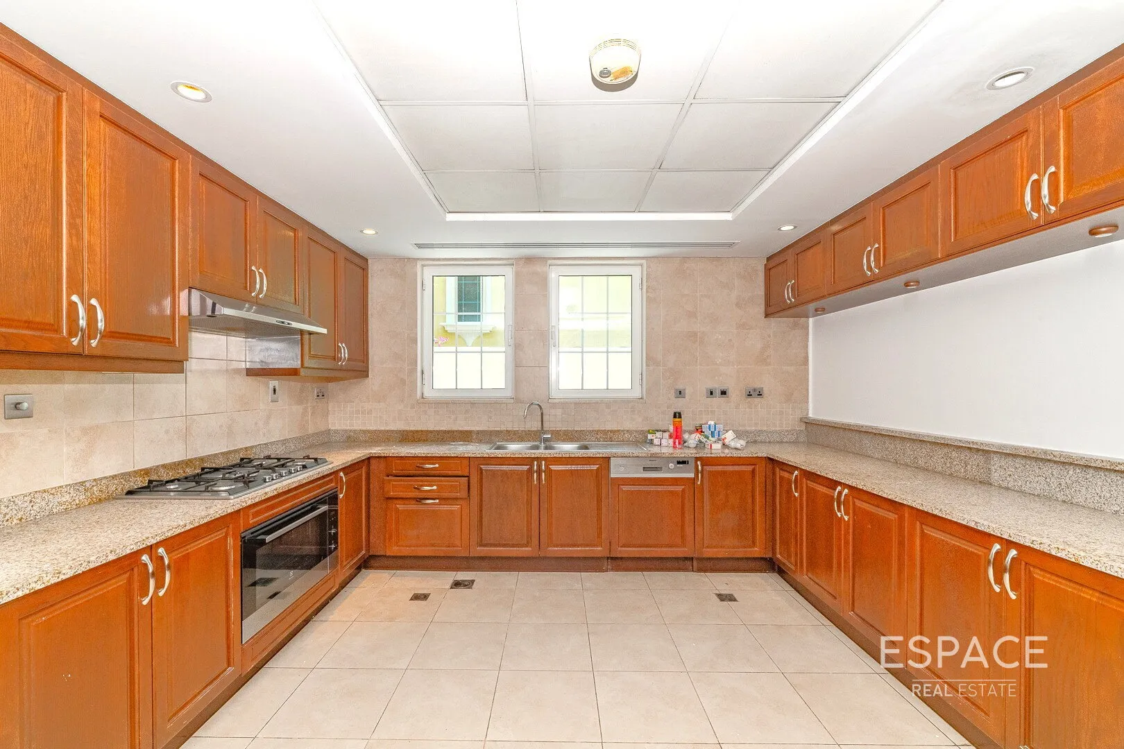PropertiesGalleryCamera
