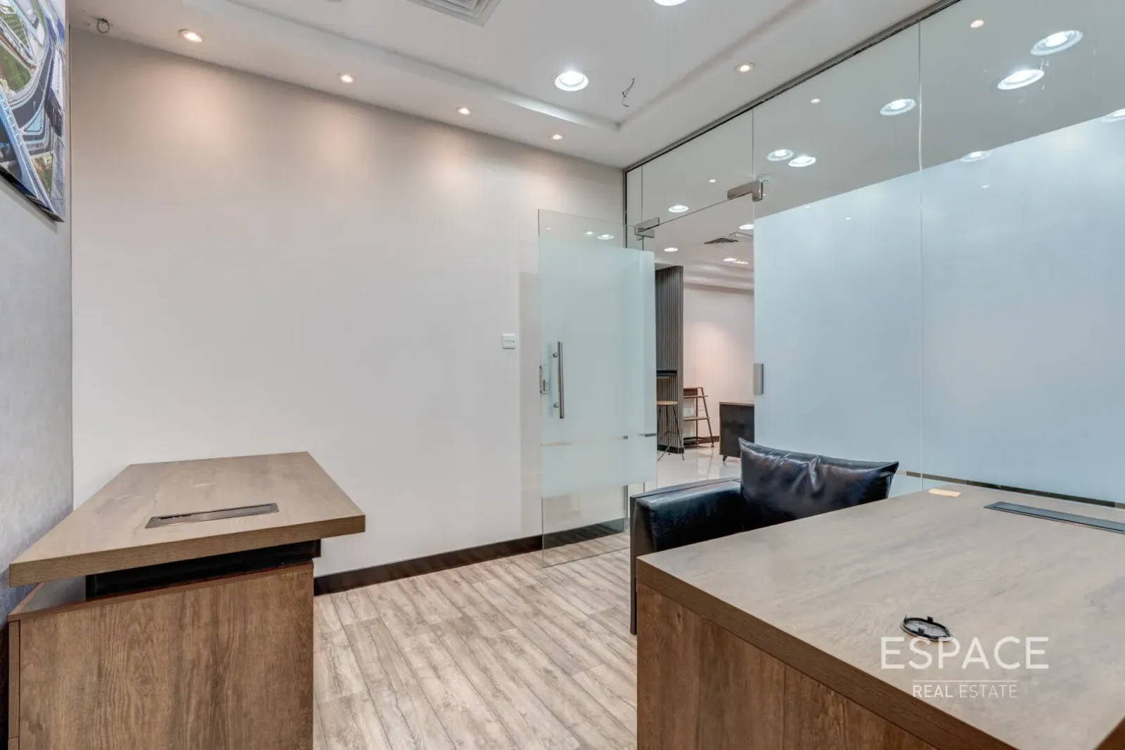 PropertiesGalleryCamera