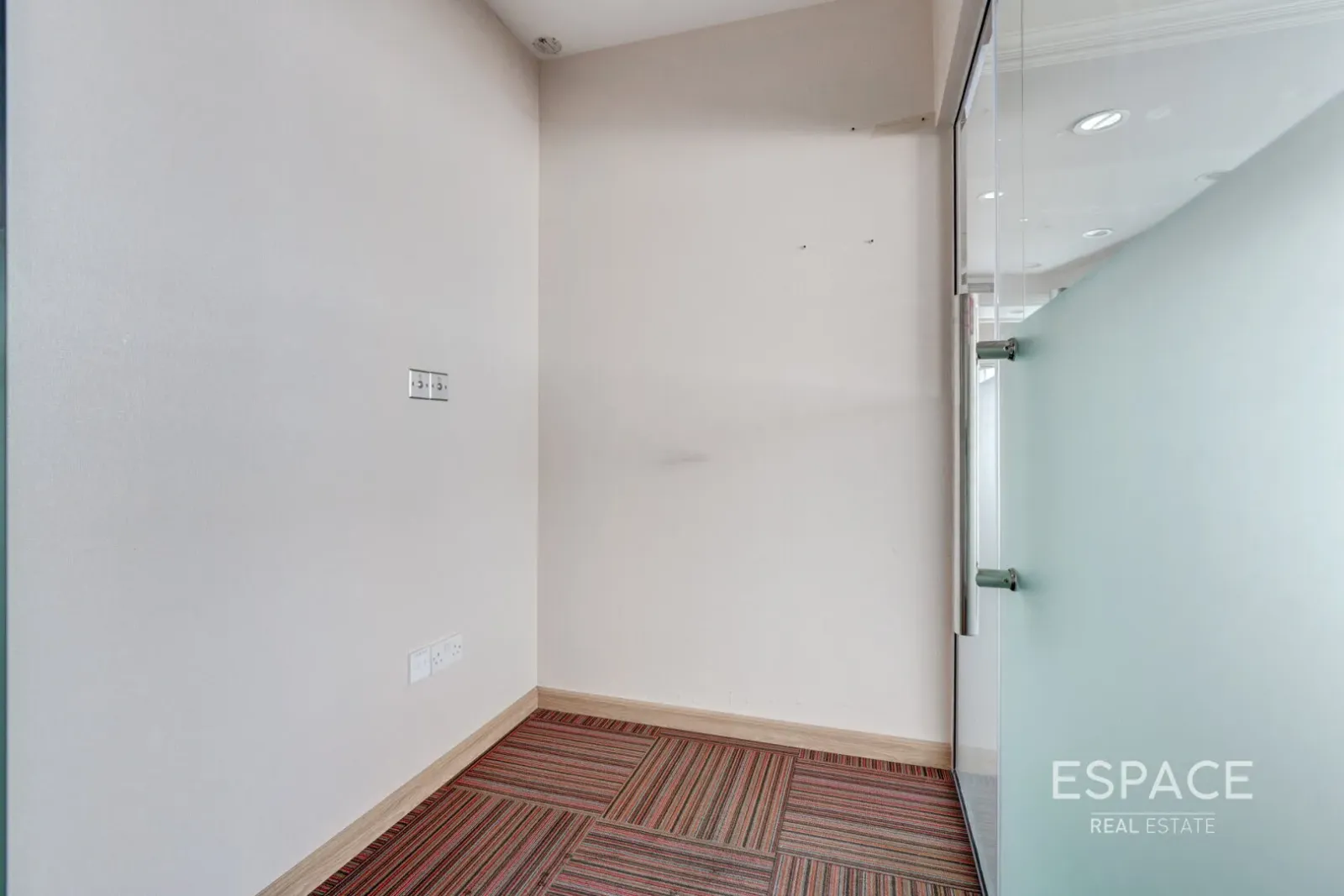 PropertiesGalleryCamera