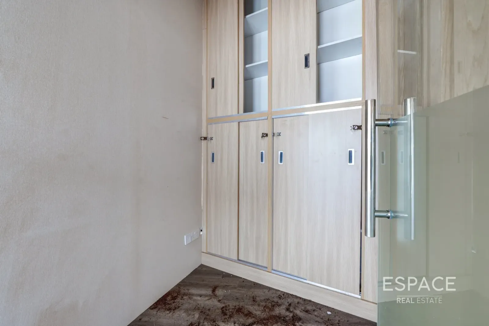 PropertiesGalleryCamera