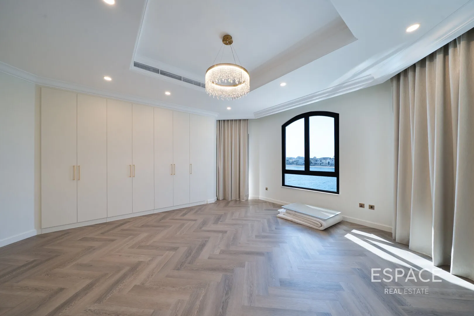 single static gallery