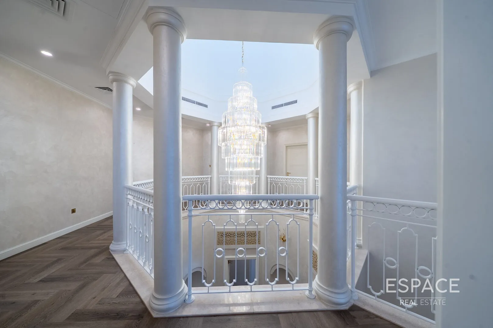 PropertiesGalleryCamera