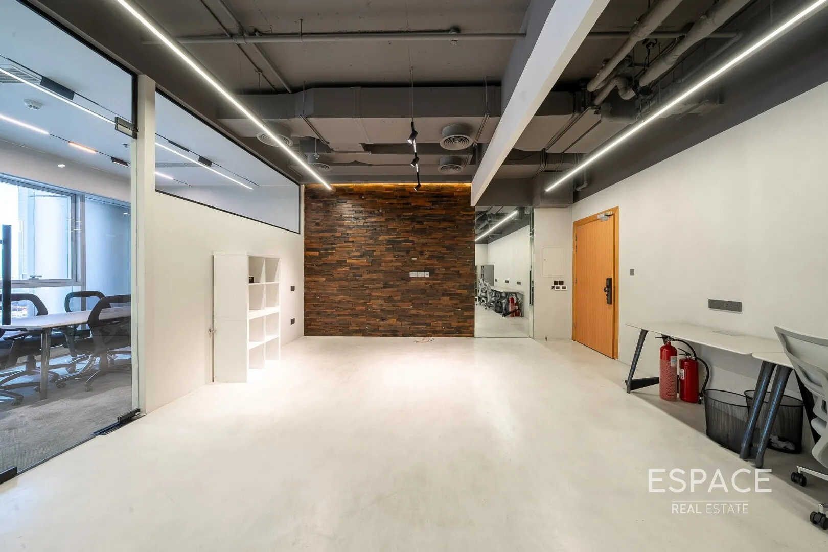 single static gallery
