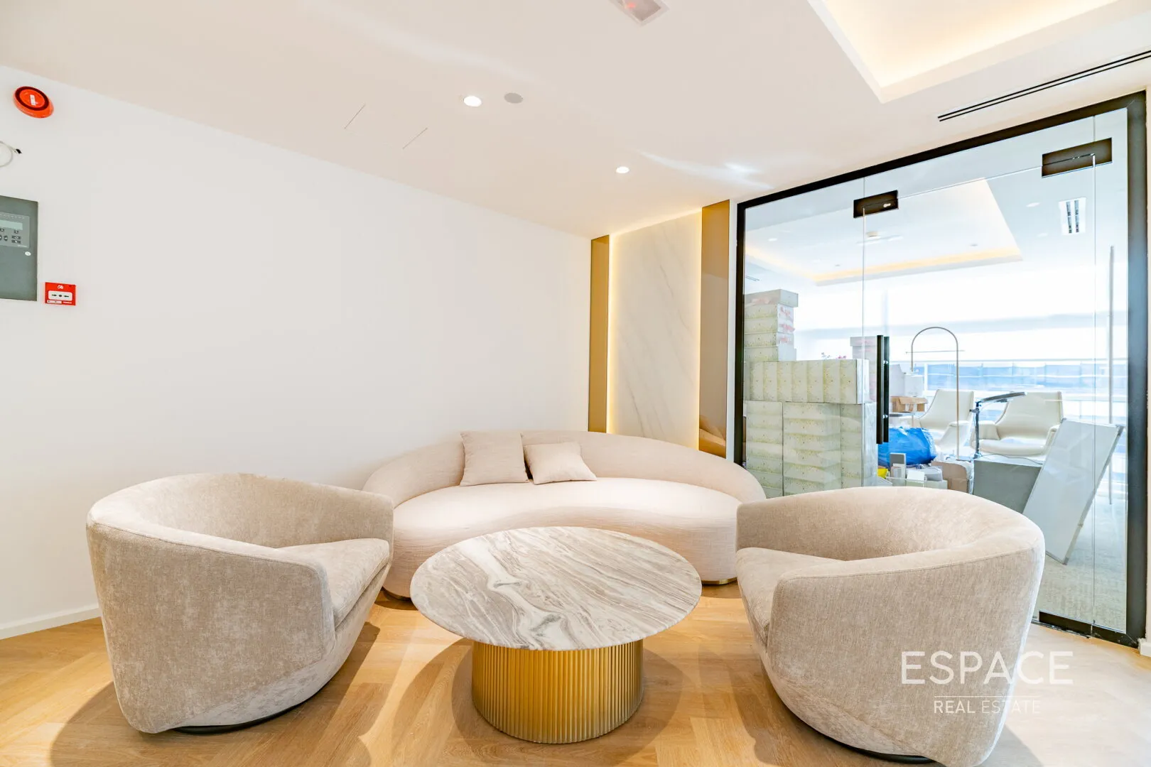 PropertiesGalleryCamera