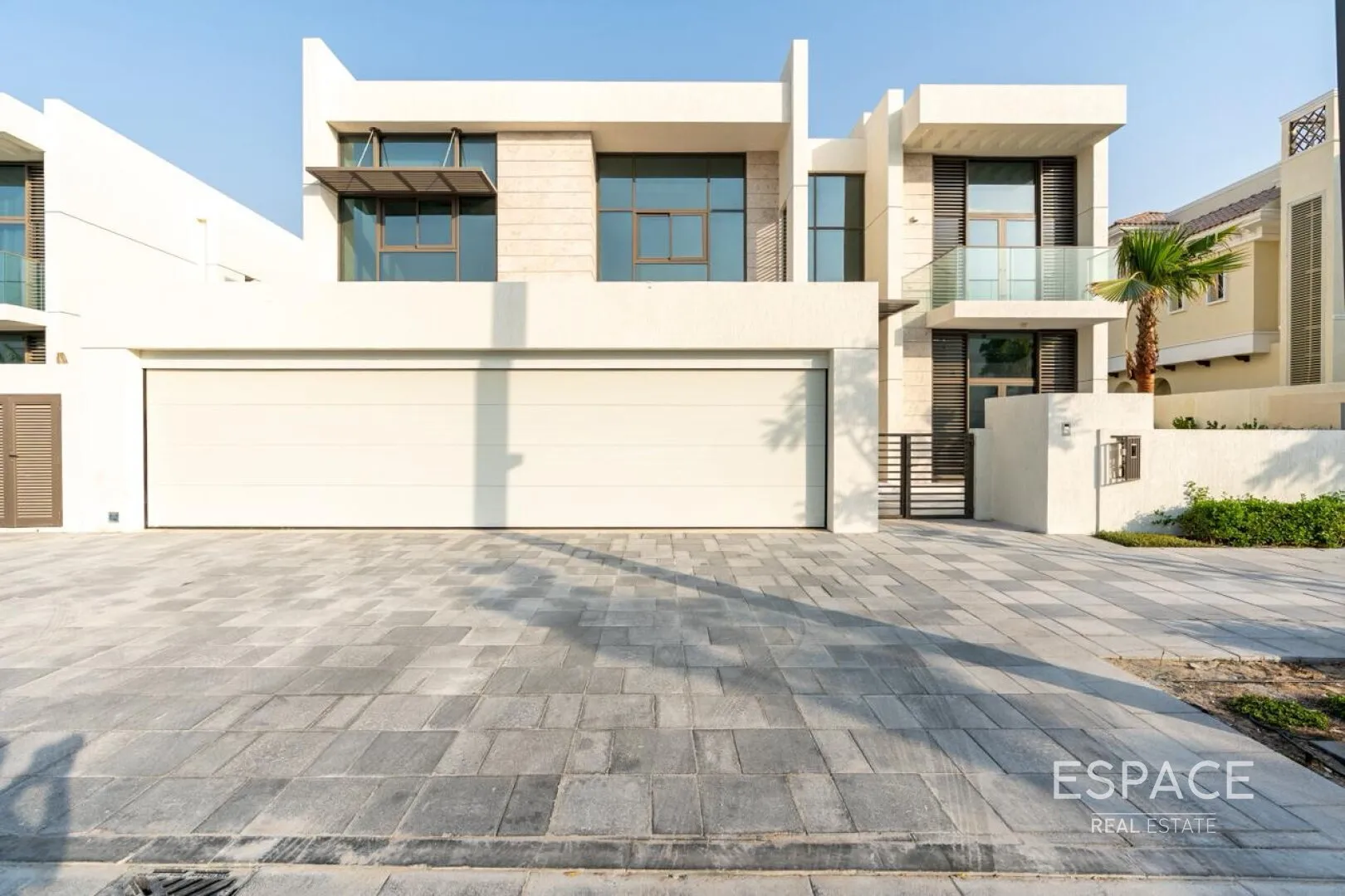 PropertiesGalleryCamera