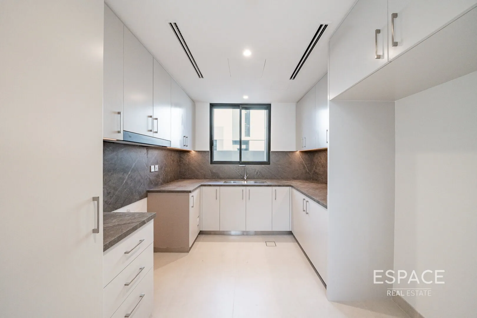 single static gallery