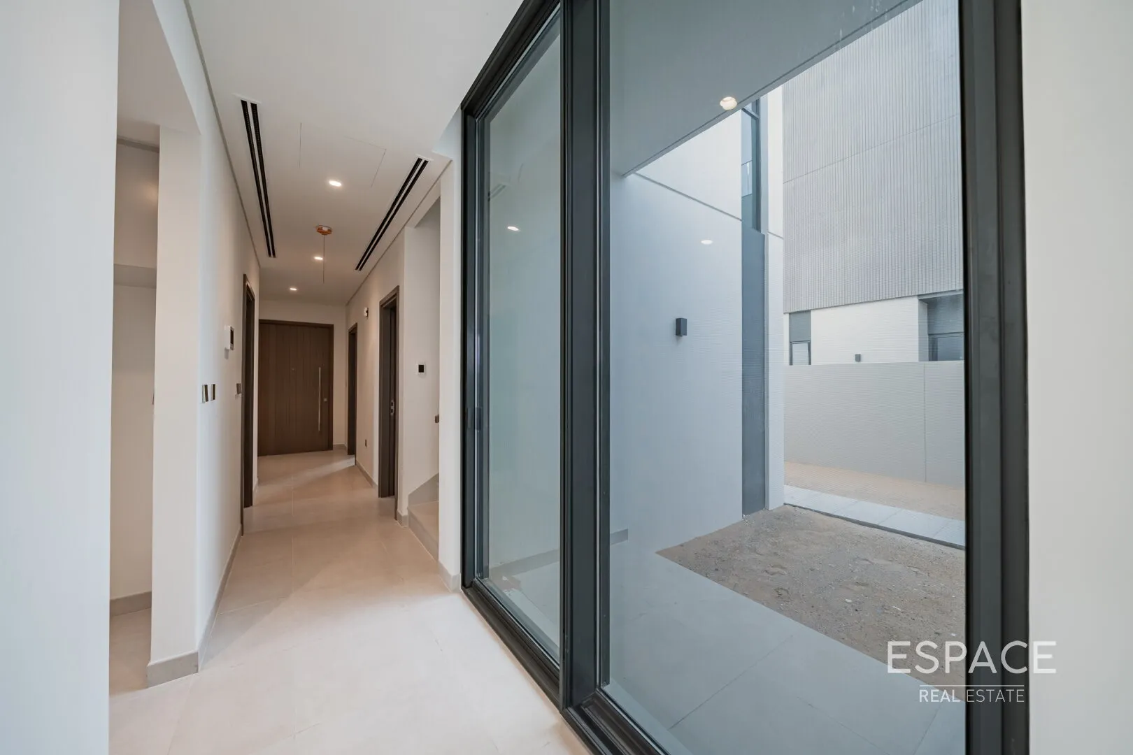 single static gallery