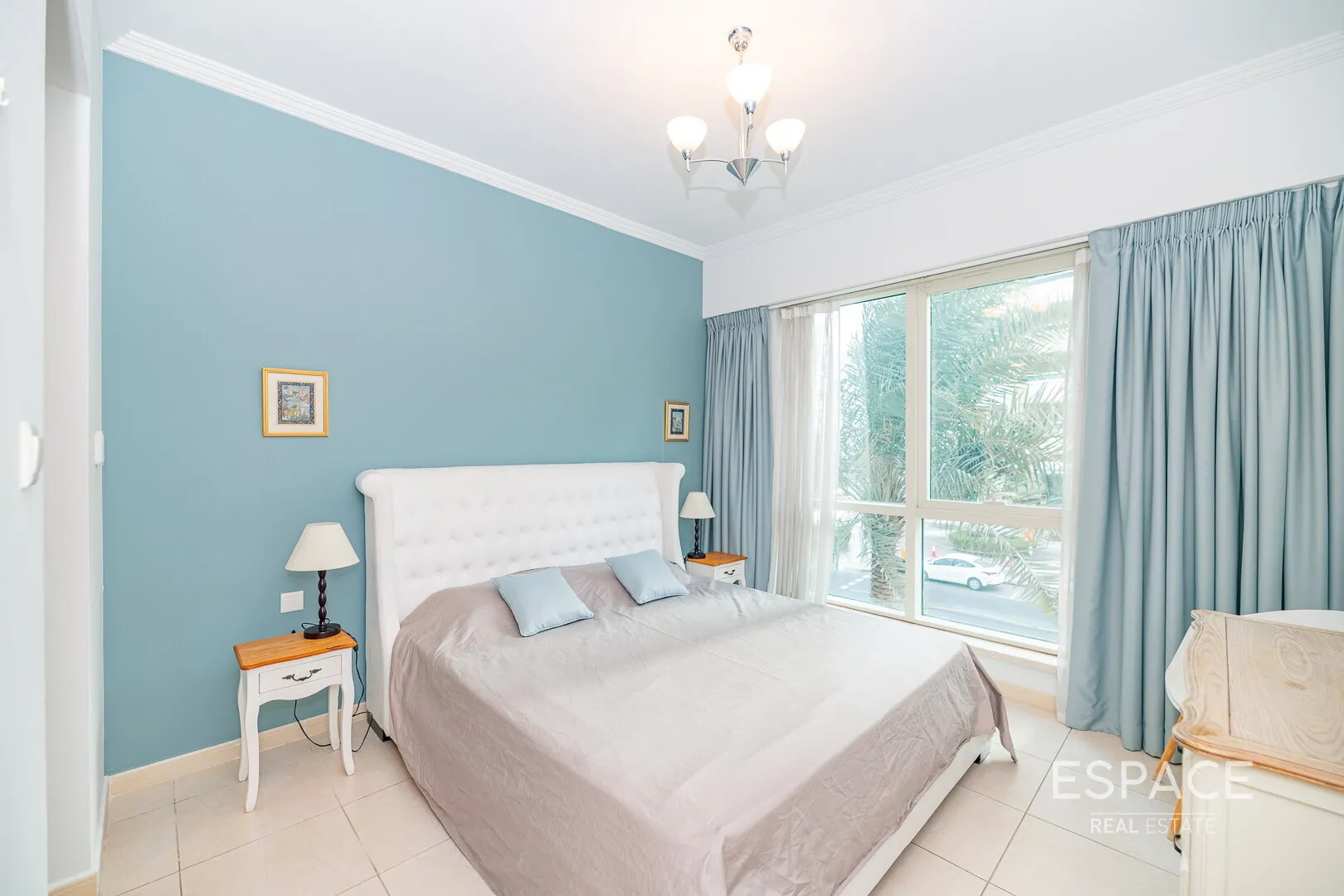 PropertiesGalleryCamera