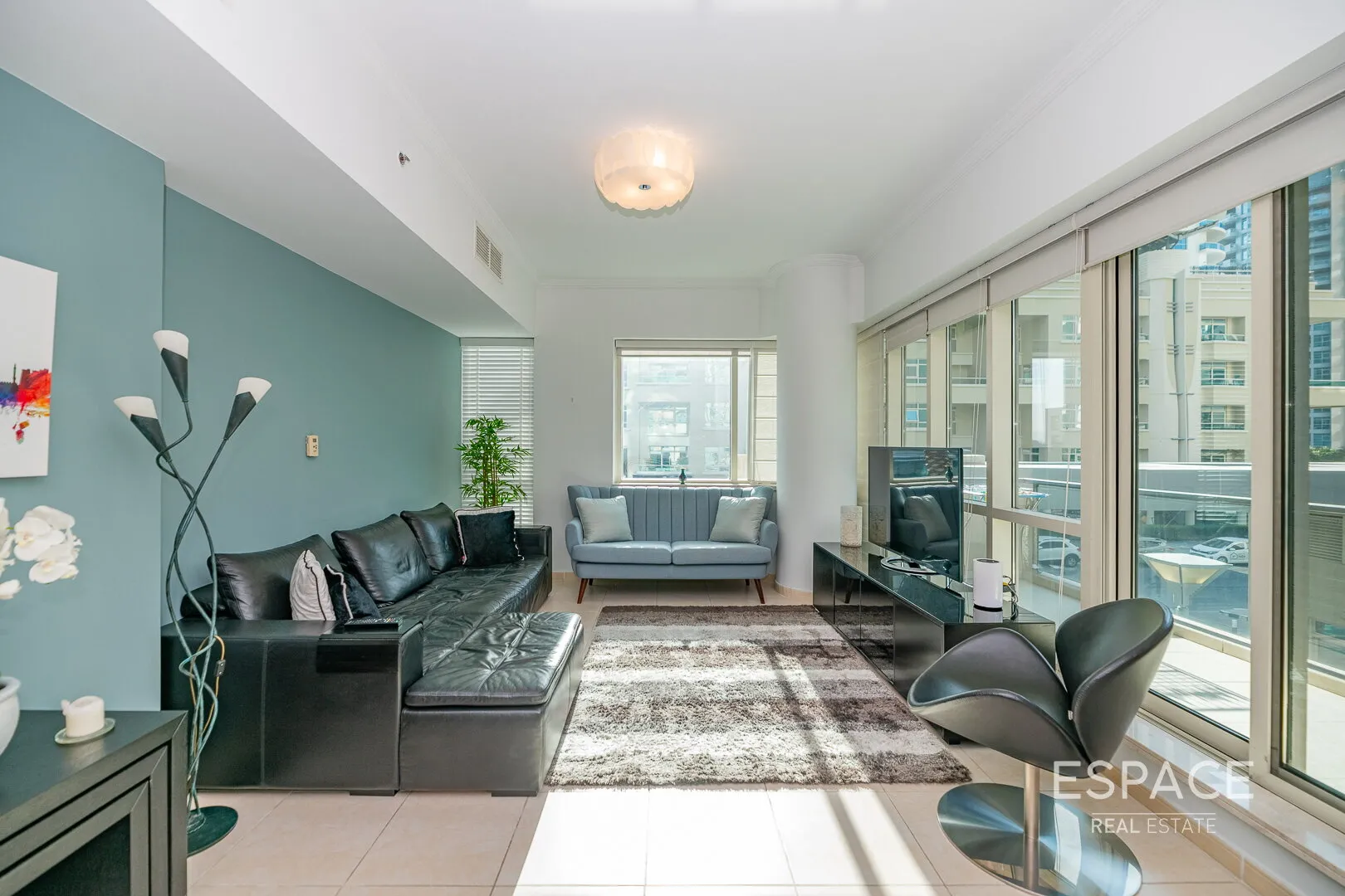 single static gallery