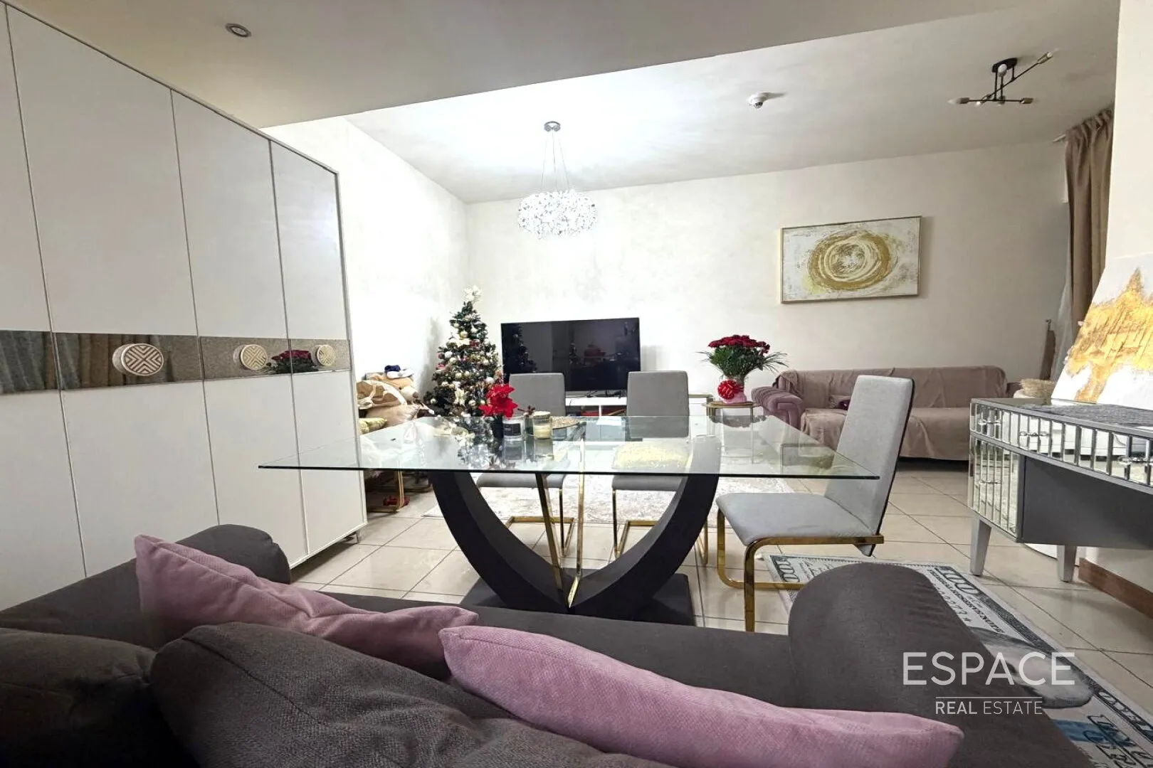 single static gallery