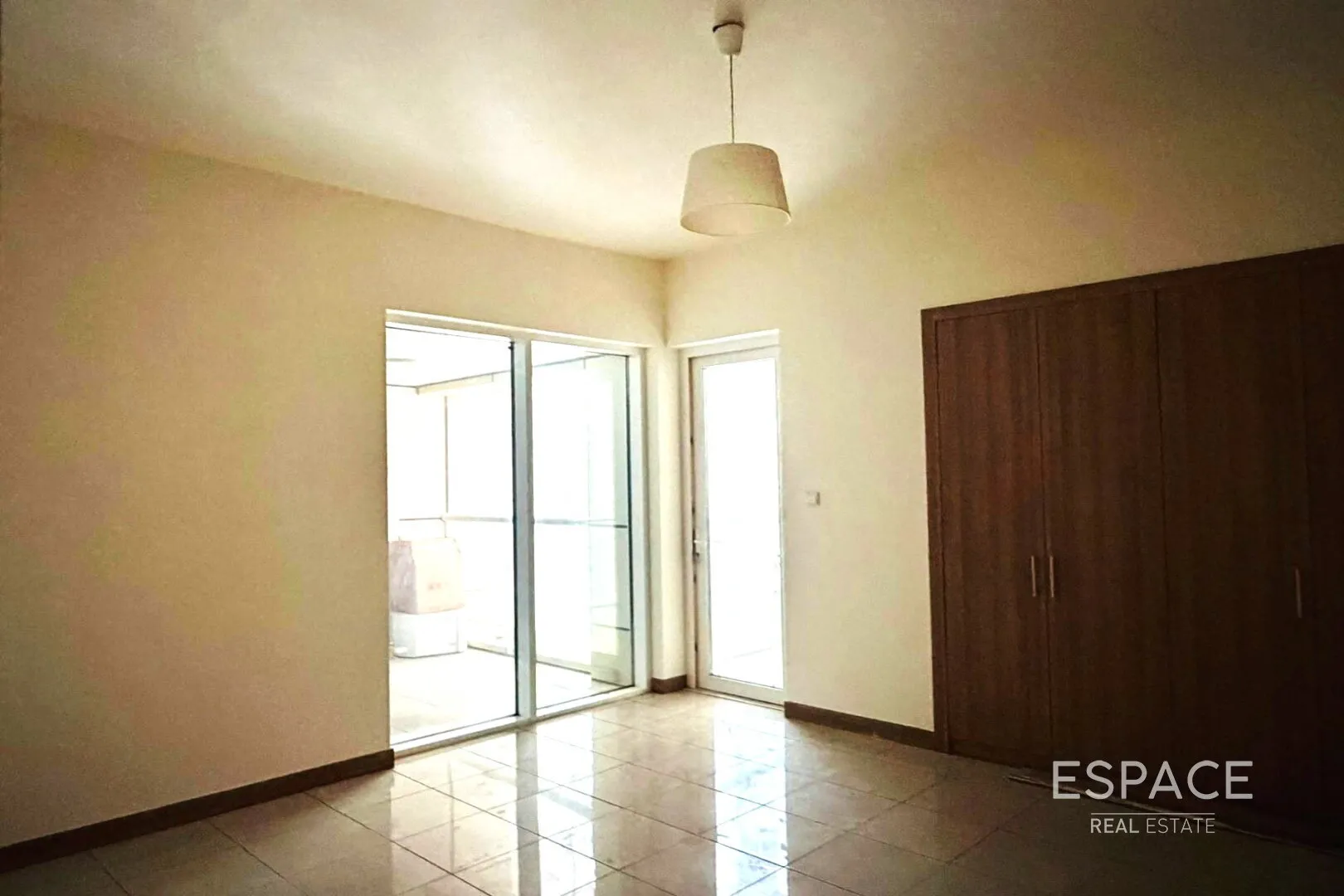 single static gallery