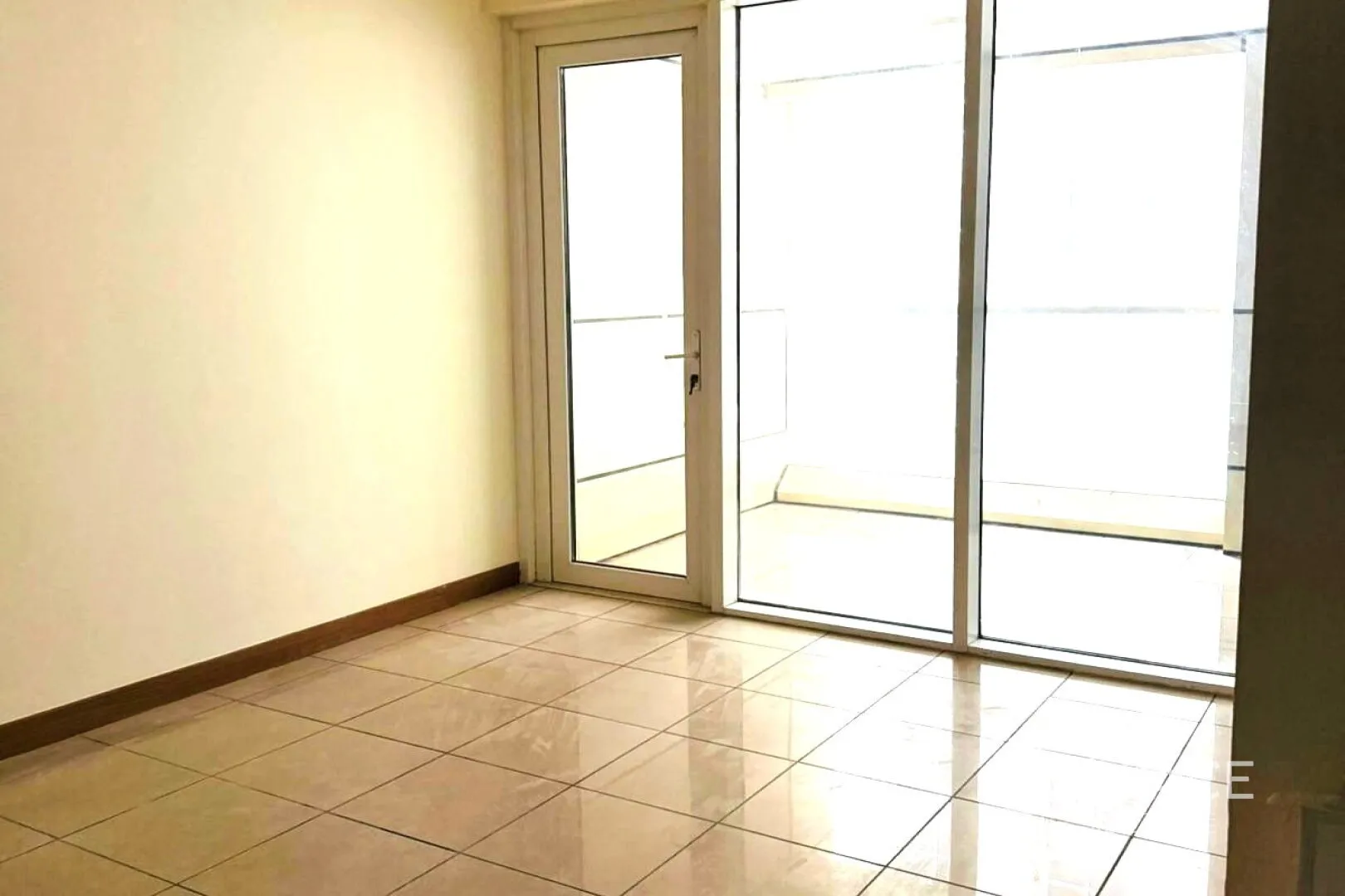 single static gallery