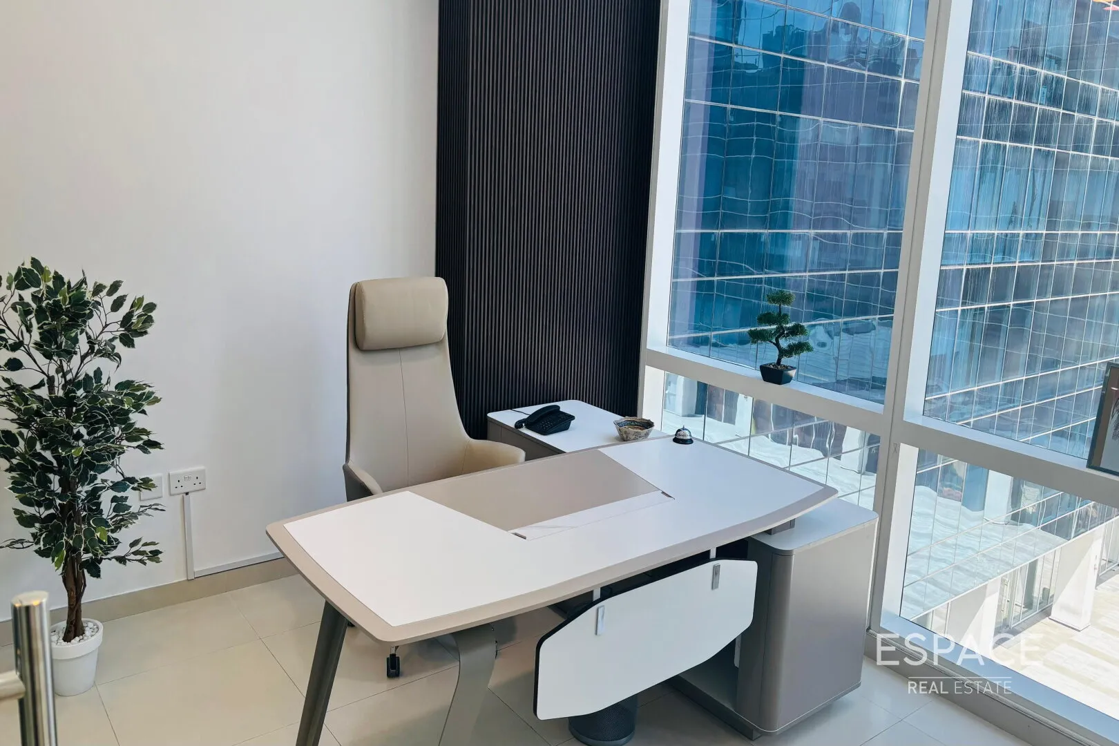 single static gallery