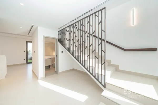 Aura Gardens, Tilal Al Ghaf, Dubai - Espace