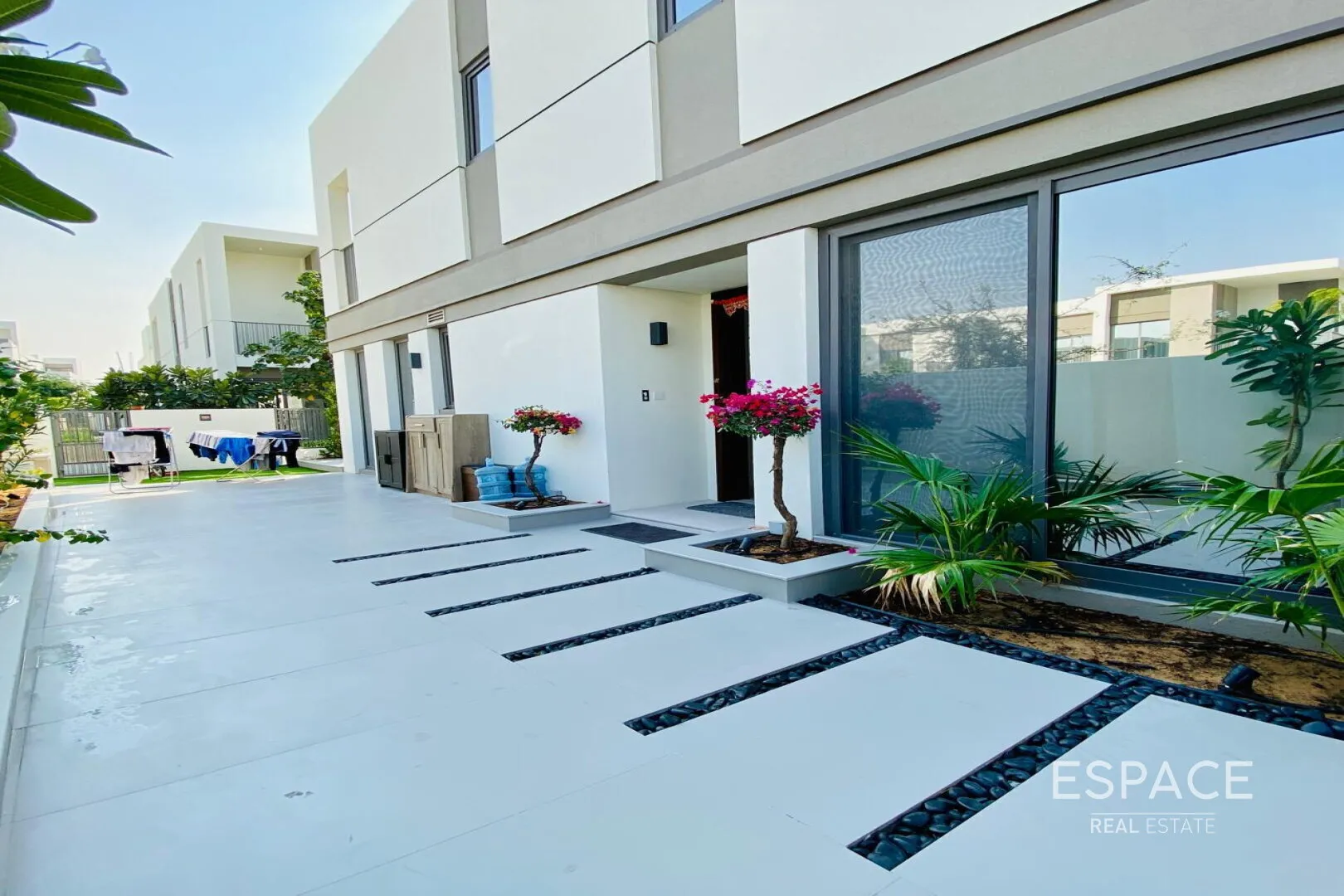 single static gallery