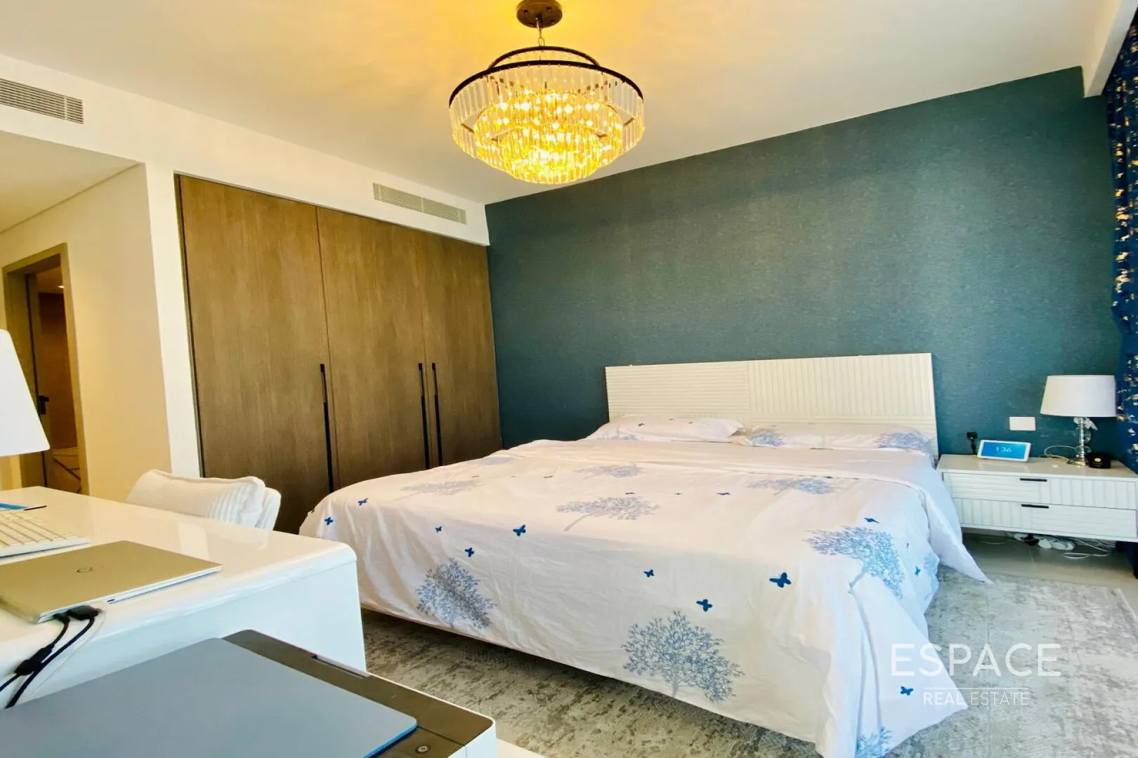 PropertiesGalleryCamera