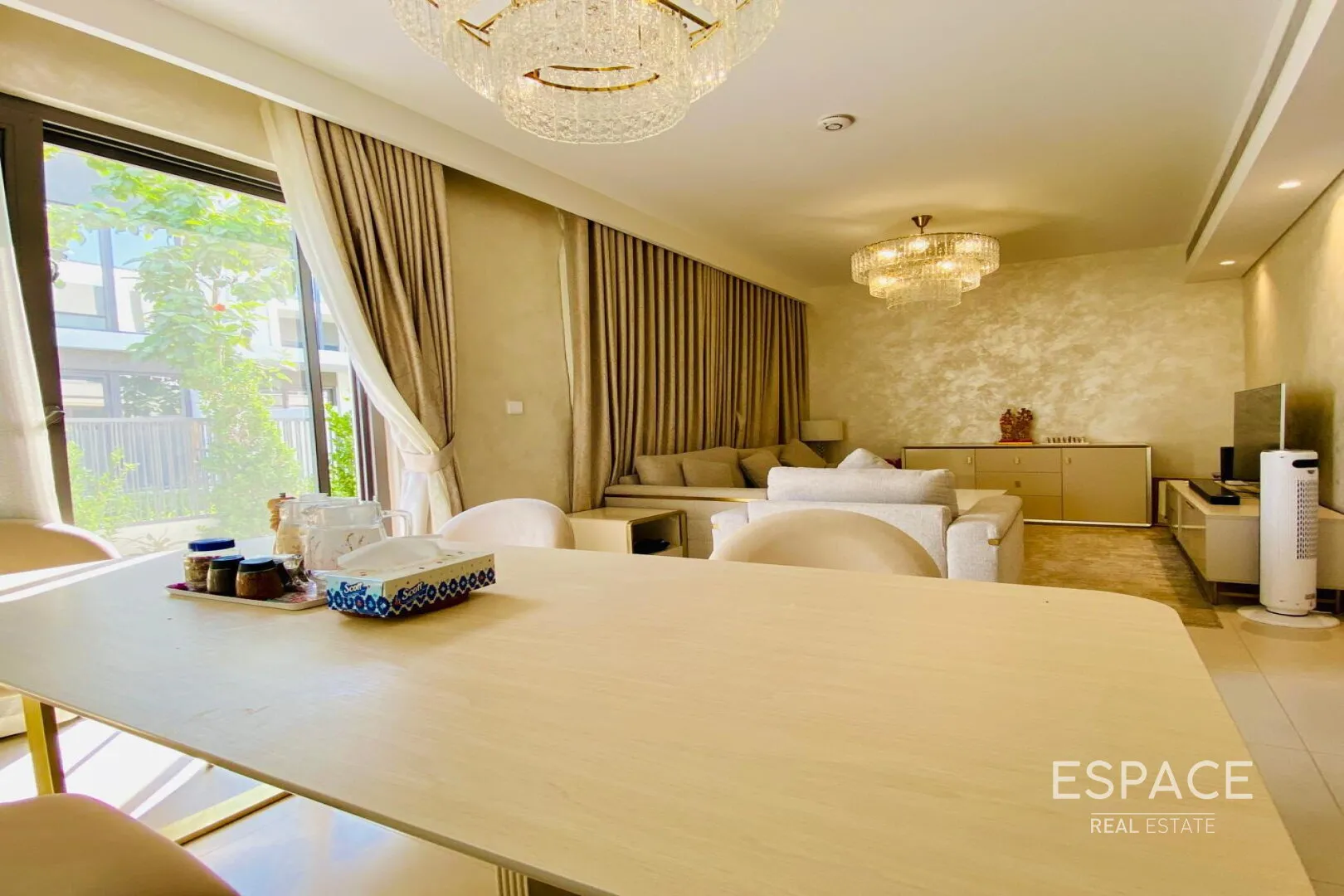 single static gallery