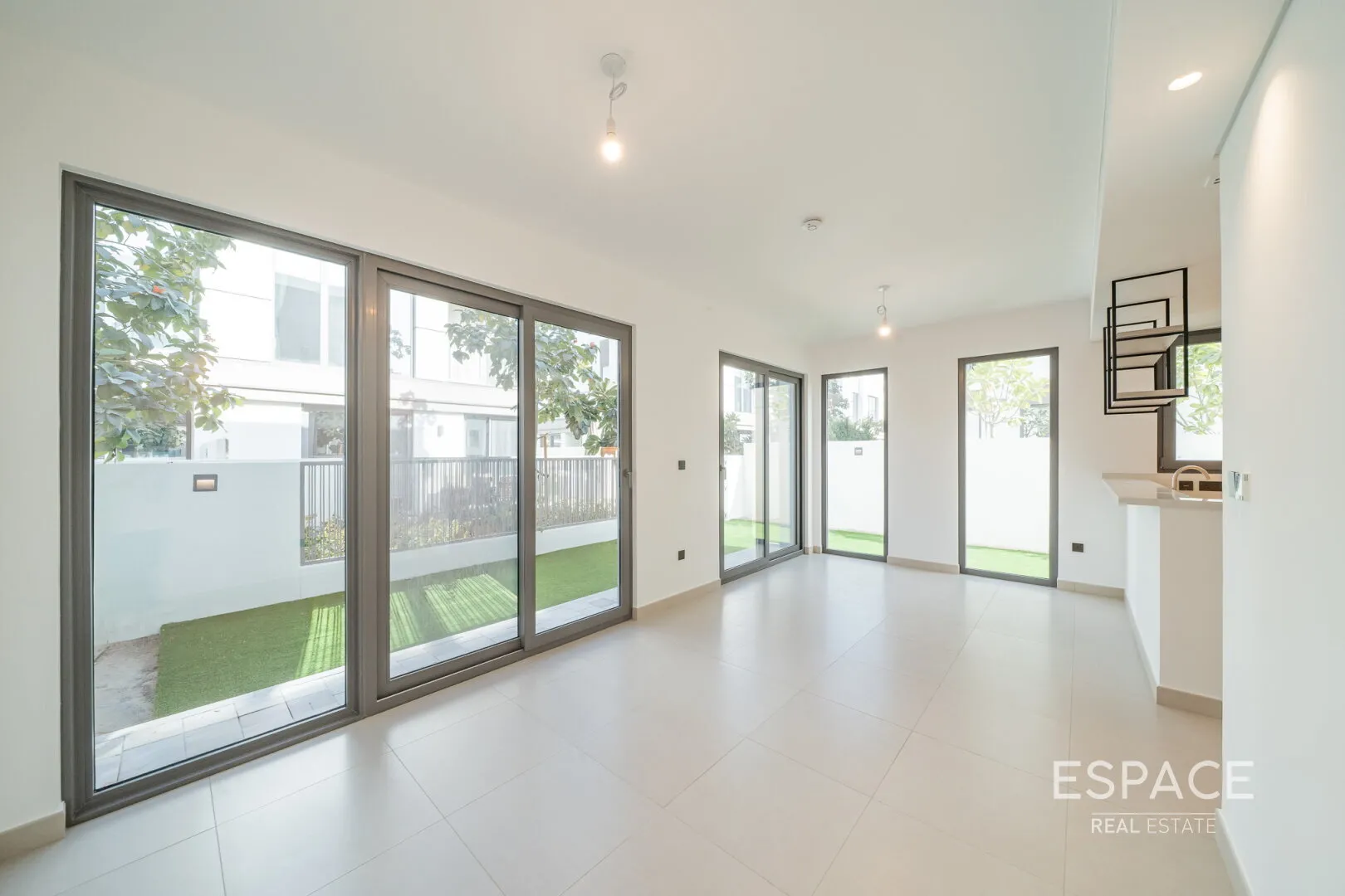 single static gallery