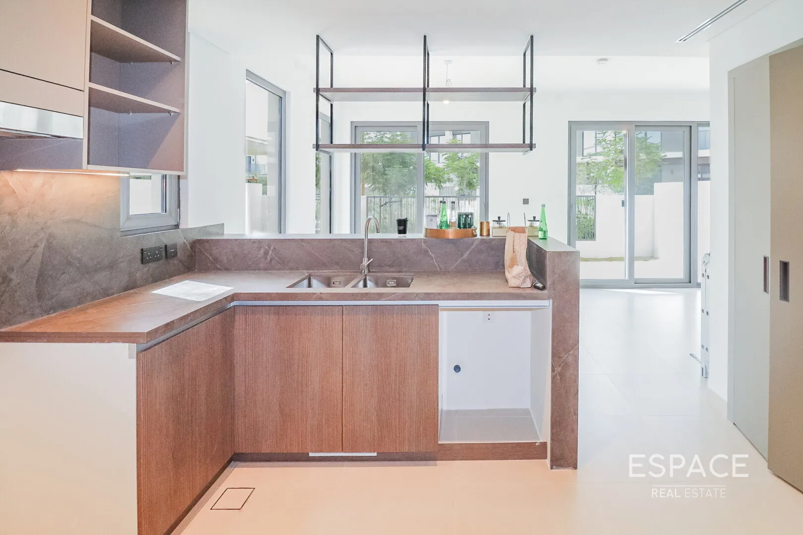 single static gallery