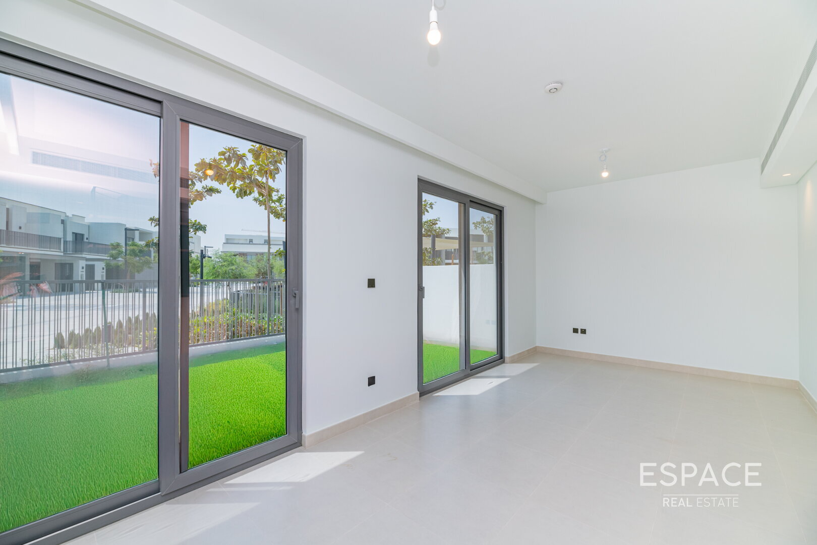 single static gallery