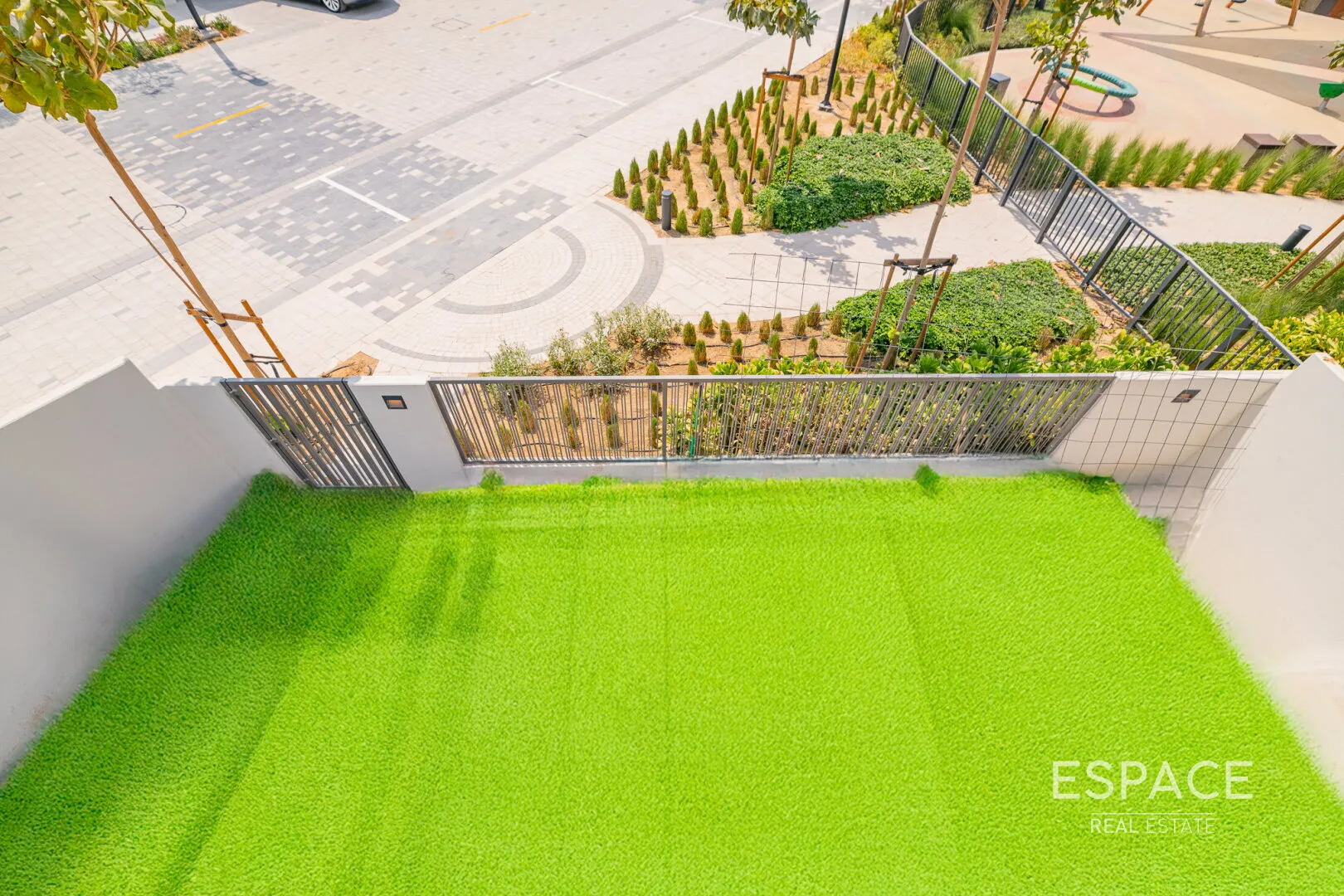 PropertiesGalleryCamera