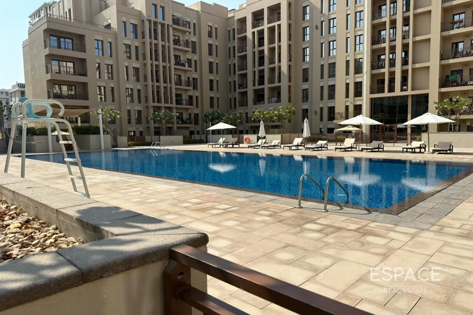 single static gallery