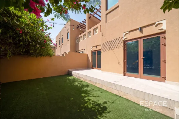 Dubai Style, Al Furjan, Dubai - Espace