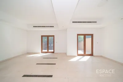 Dubai Style, Al Furjan, Dubai - Espace