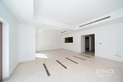 Dubai Style, Al Furjan, Dubai - Espace