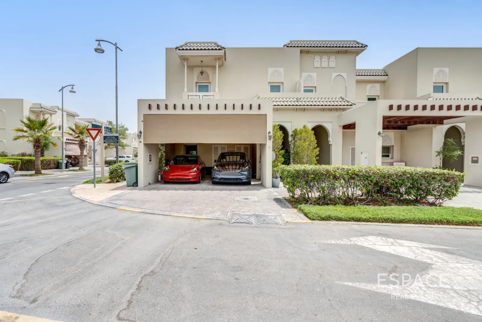 PropertiesGalleryCamera