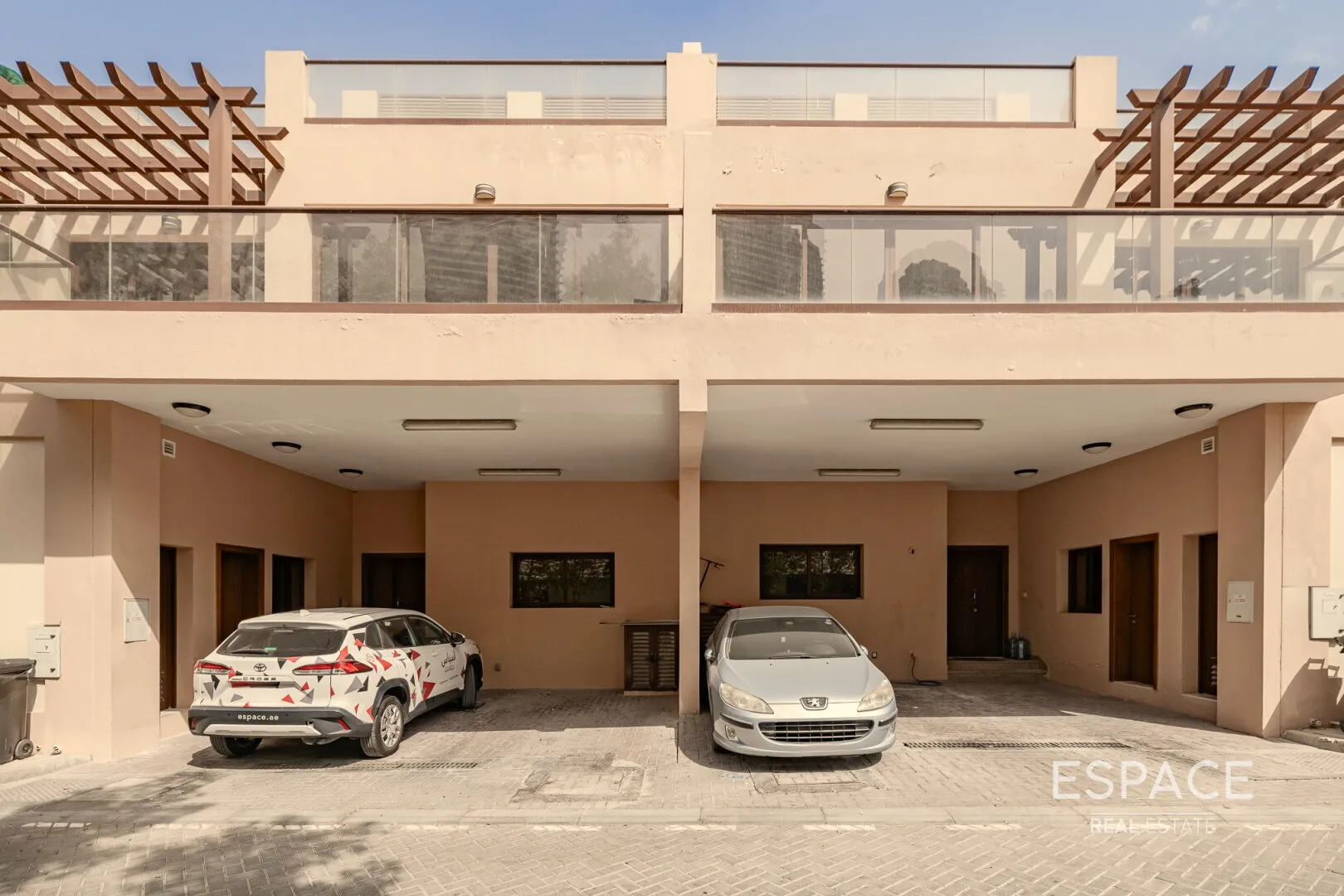 PropertiesGalleryCamera