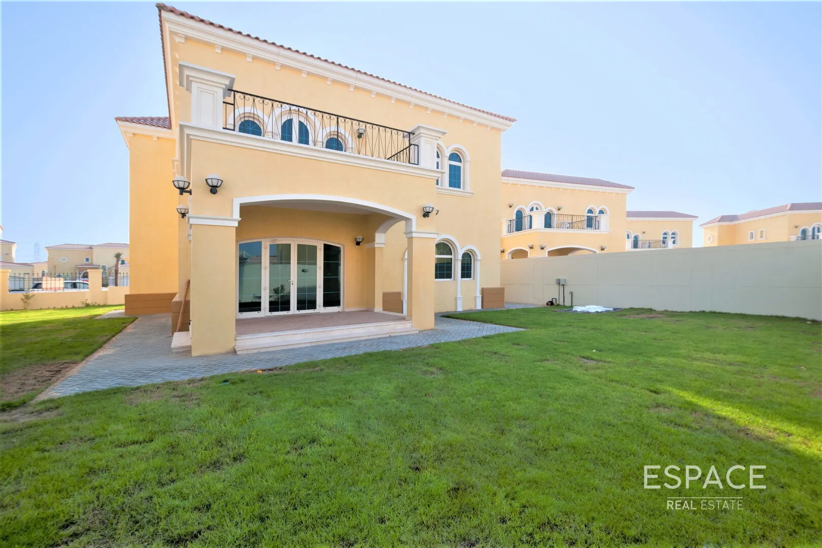 PropertiesGalleryCamera