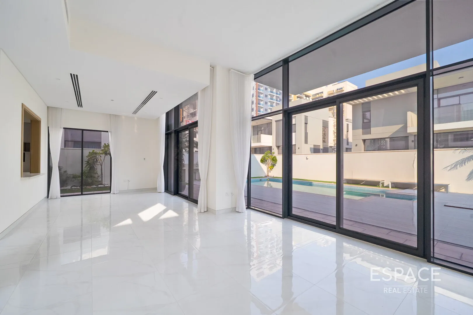 single static gallery