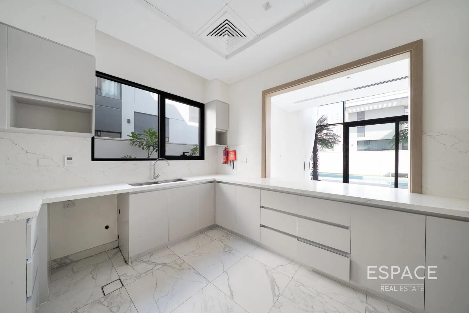 single static gallery