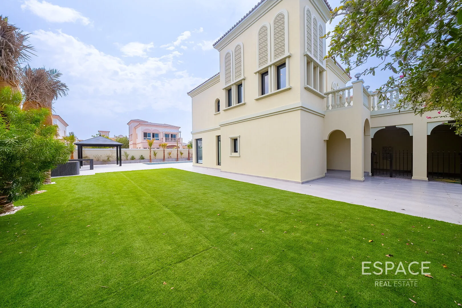 PropertiesGalleryCamera