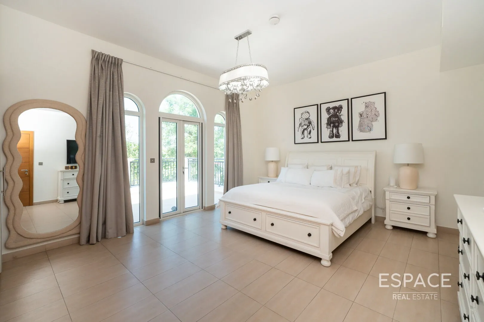 PropertiesGalleryCamera