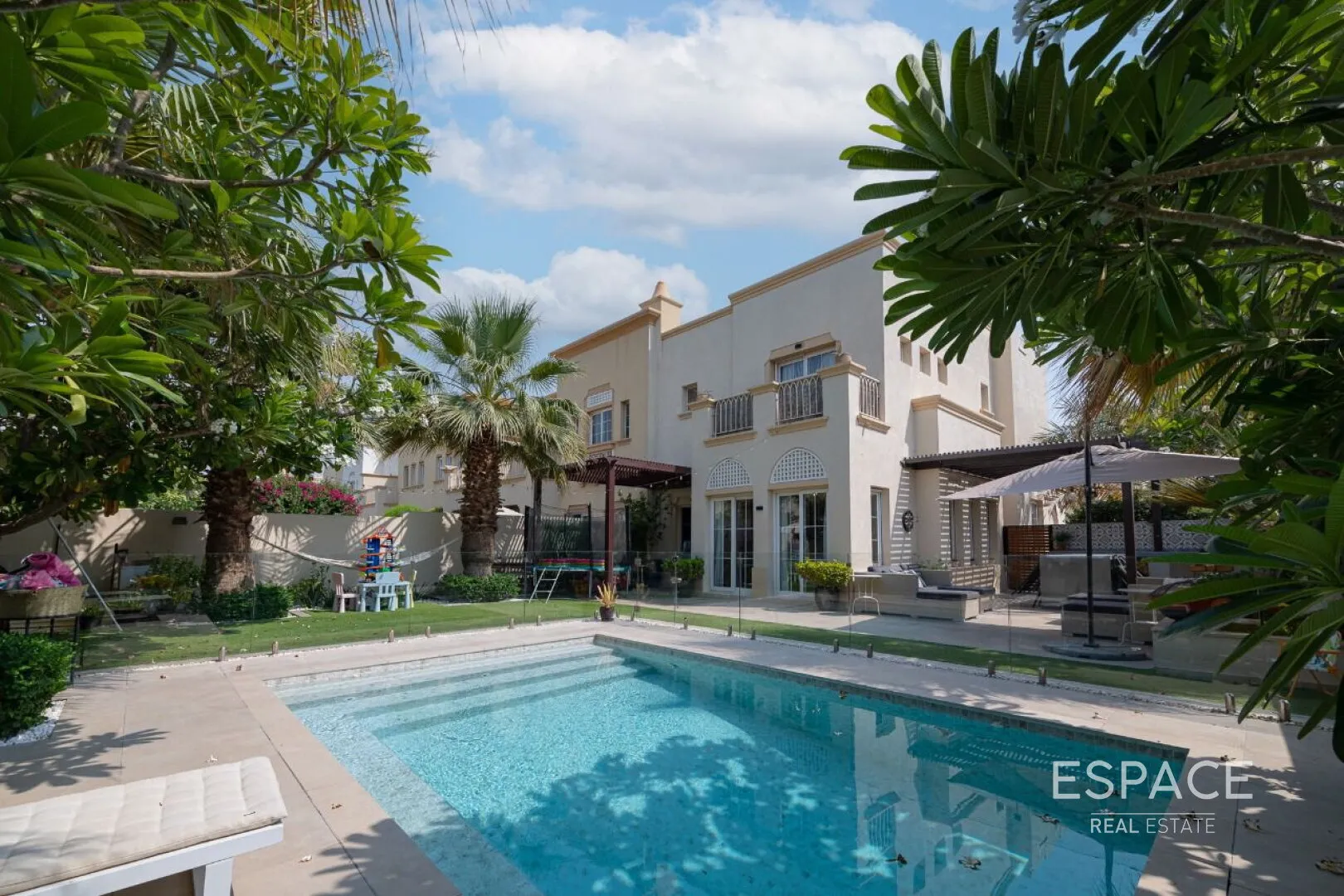 single static gallery