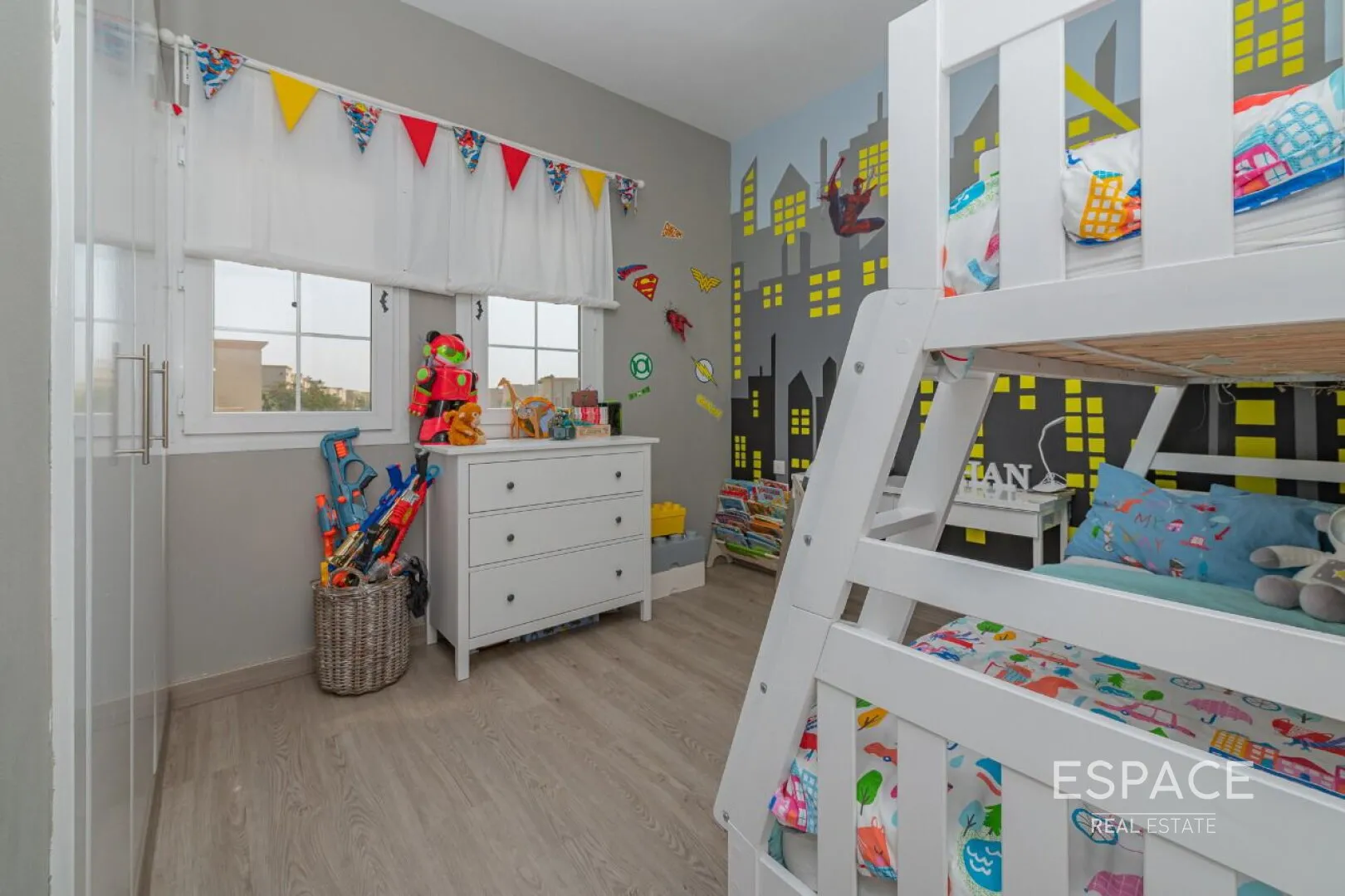 PropertiesGalleryCamera