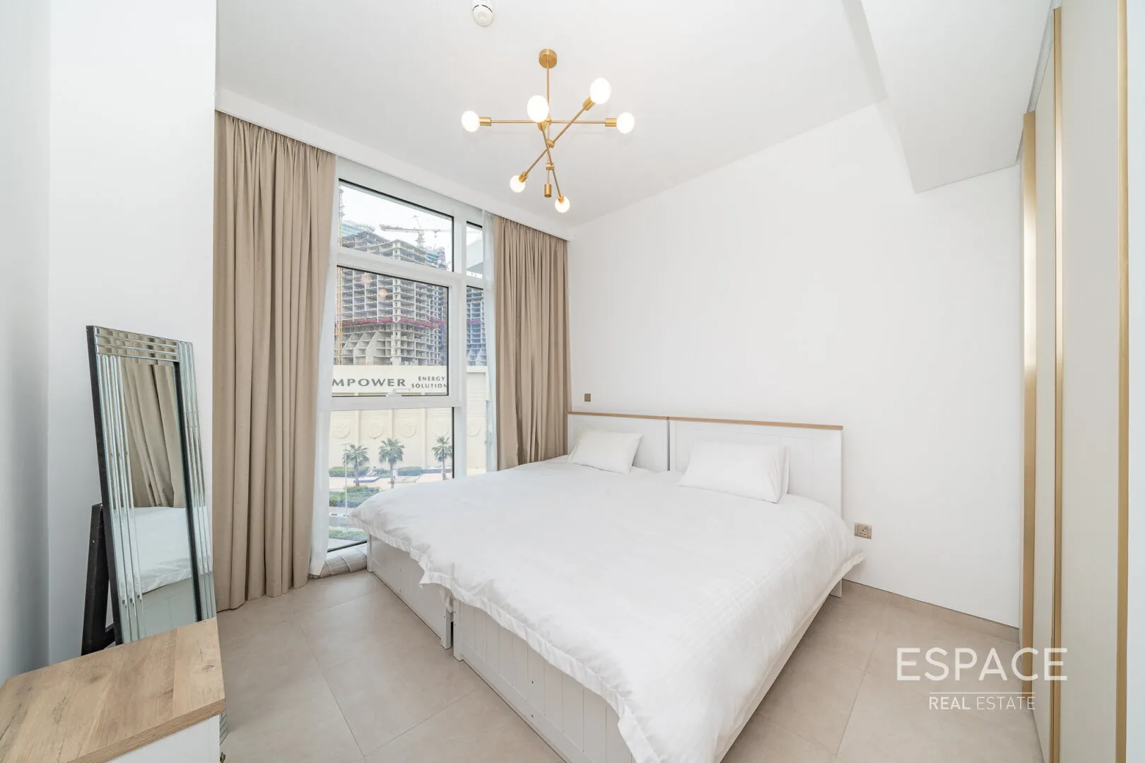 single static gallery