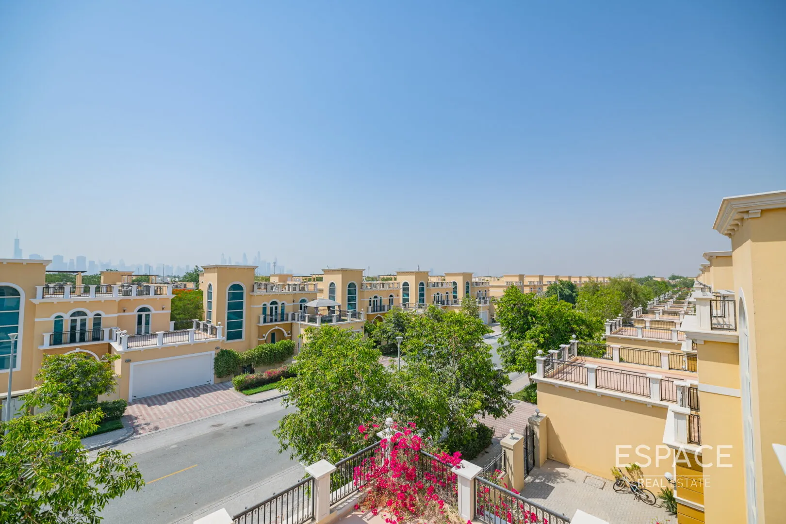 PropertiesGalleryCamera