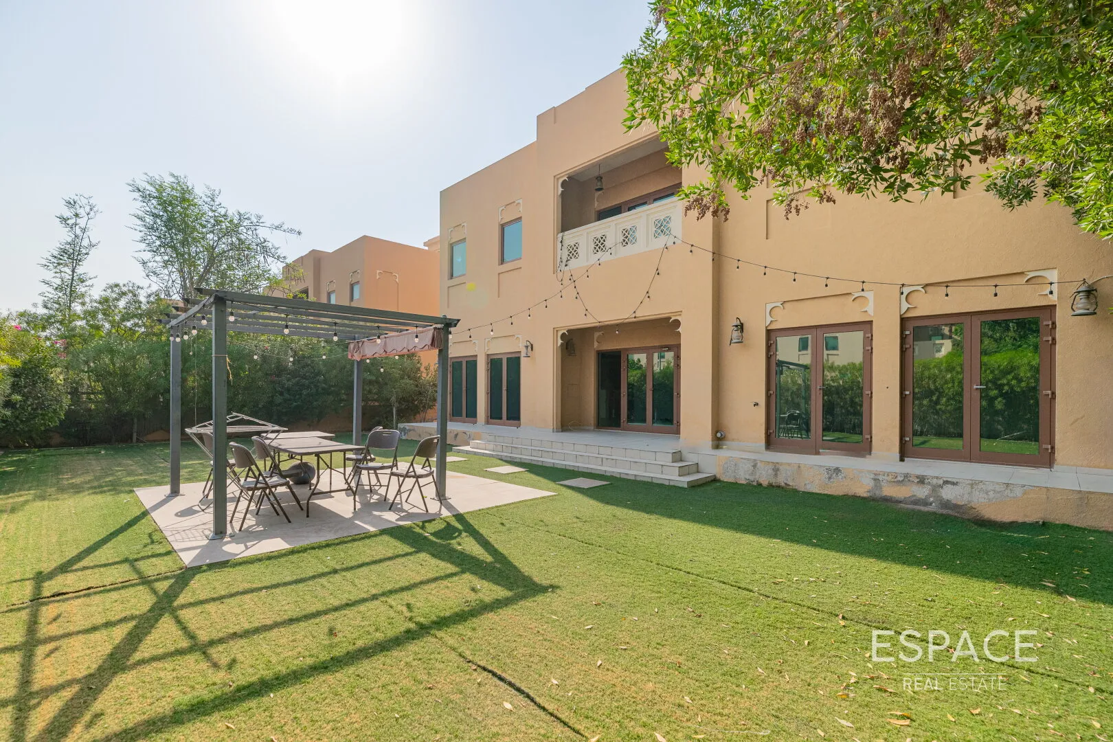 PropertiesGalleryCamera