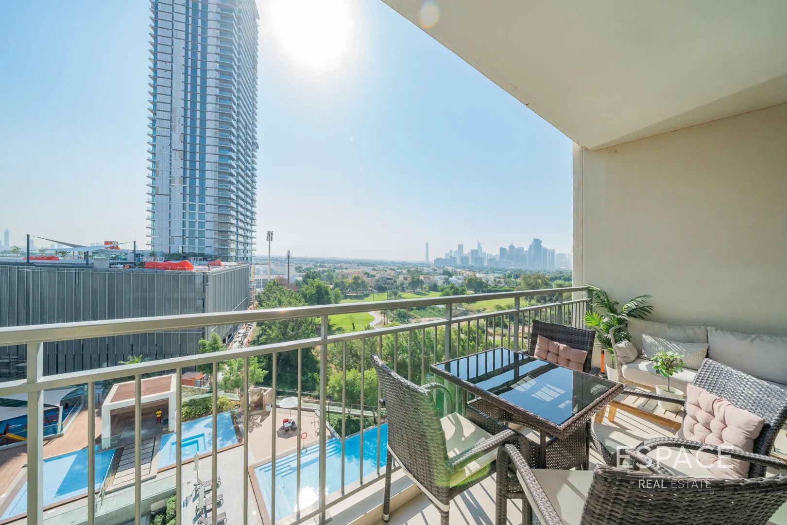 PropertiesGalleryCamera