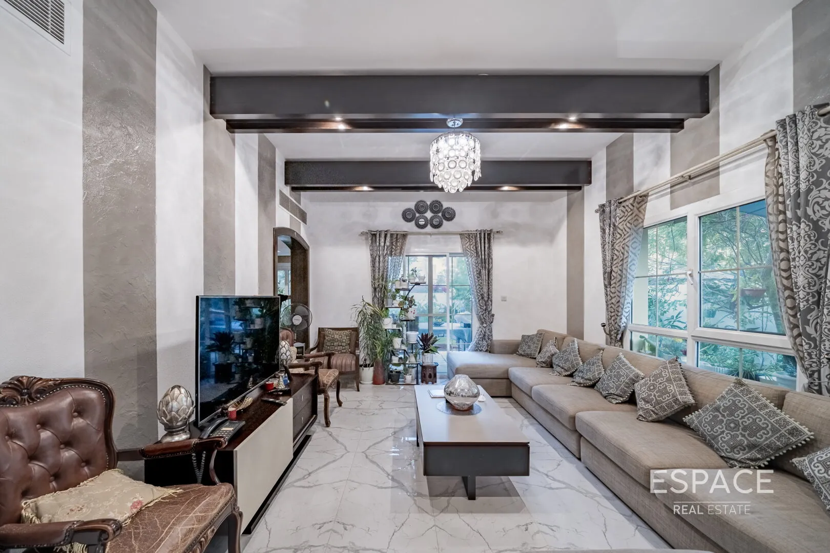 single static gallery