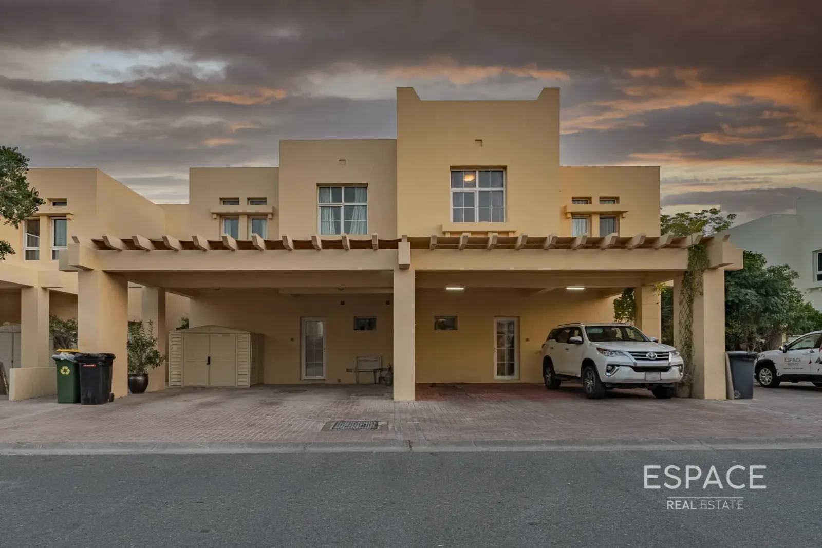 PropertiesGalleryCamera