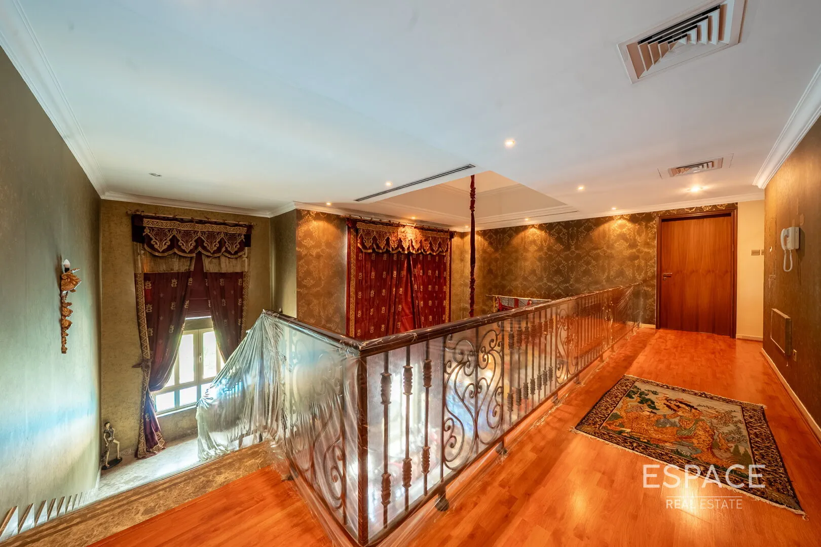 PropertiesGalleryCamera