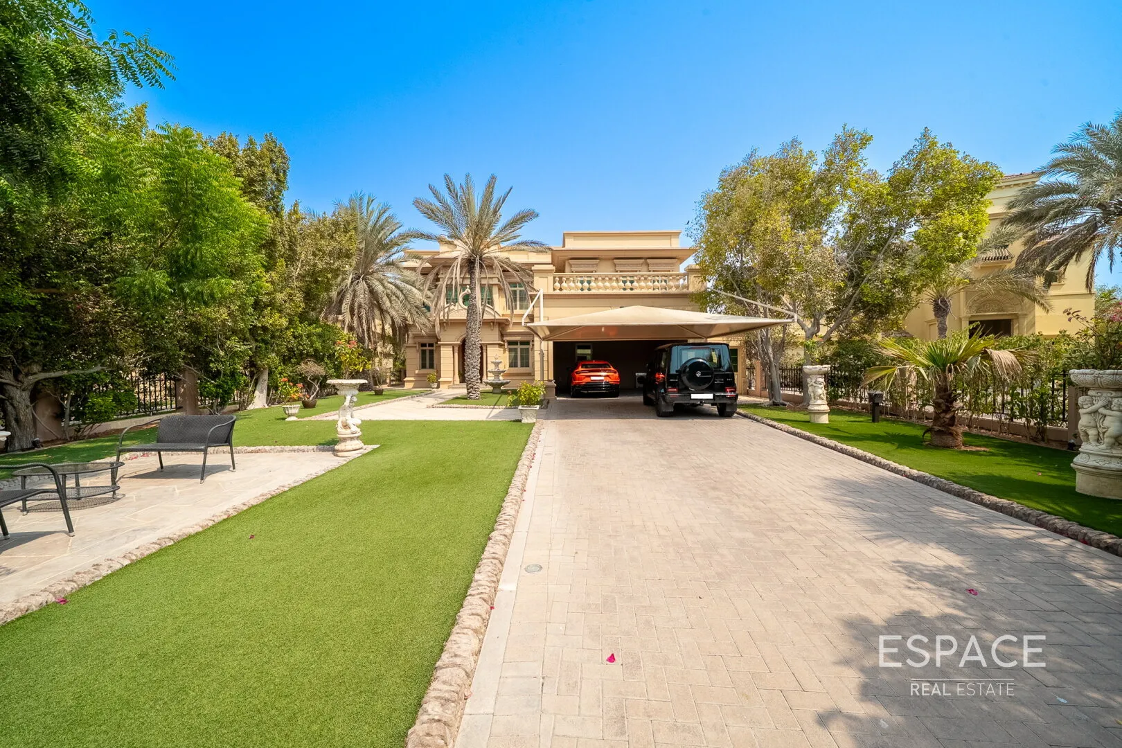 PropertiesGalleryCamera